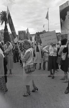 Foto 023: Fotografía de manifestación de Madres de Plaza de Mayo