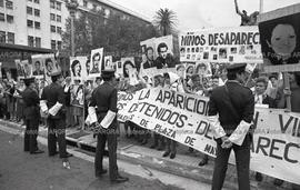 Foto 231: Fotografía de Madres de Plaza de Mayo en Plaza de Mayo