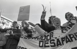 Foto 034: Fotografía de movilización de Madres de Plaza de Mayo