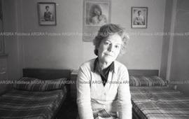 Foto 218: Fotografía de Lilia Jons de Orfanó en su casa