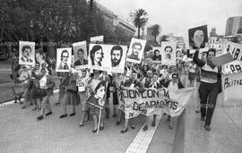 Foto 379: Fotografía de Madres de Plaza de Mayo