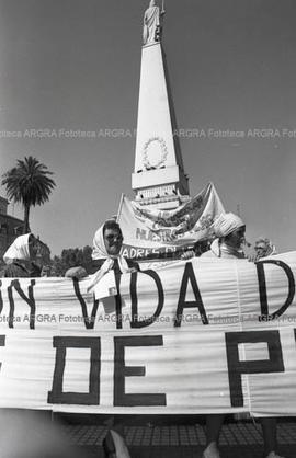 Foto 296: Fotografía de ronda de Madres de Plaza de Mayo