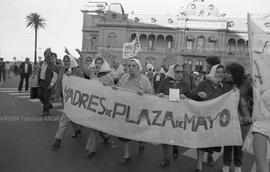 Foto 345: Fotografía de Madres de Plaza de Mayo