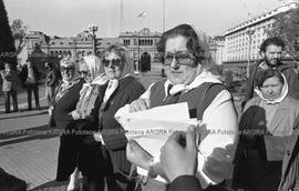 Foto 112: Fotografía de movilización de Madres de Plaza de Mayo