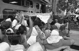 Foto 246: Fotografía de represión de Madres de Plaza