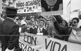 Foto 232: Fotografía de Madres de Plaza de Mayo en Plaza de Mayo