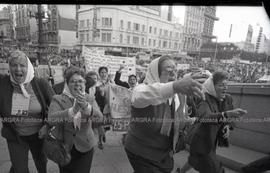 Foto 091: Fotografía de movilización de Madres de Plaza de Mayo