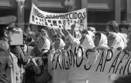 Foto 441: Fotografía de Madres de Plaza de Mayo