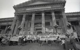 Foto 369: Fotografía de Abuelas y Madres de Plaza de Mayo