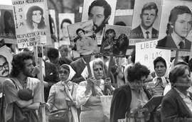 Foto 397: Fotografía de Madres de Plaza de Mayo