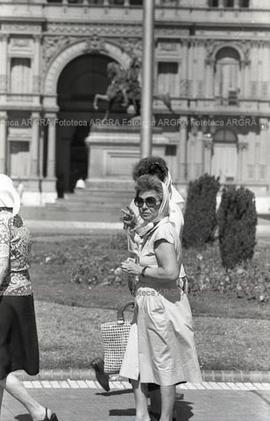 Foto 208: Fotografía de Lilia Amparo Jons de Orfanó en Plaza de Mayo