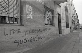 Foto 079: Fotografía de pintadas realizadas por agentes de la dictadura cívico militar