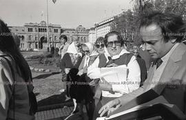 Foto 118: Fotografía de movilización de Madres de Plaza de Mayo