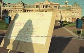 Foto 138: Fotografía de repudio del golpe de Estado