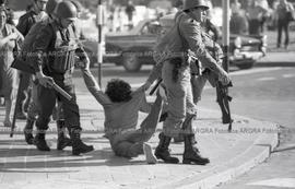 Foto 293: Fotografía de detención de manifestante