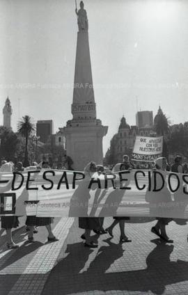 Foto 299: Fotografía de ronda de Madres de Plaza de Mayo