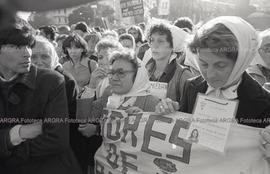 Foto 127: Fotografía de movilización de Madres de Plaza de Mayo