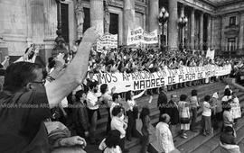 Foto 363: Fotografía de Madres de Plaza de Mayo