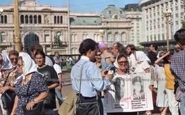 Foto 406: Fotografía de Madres de Plaza de Mayo